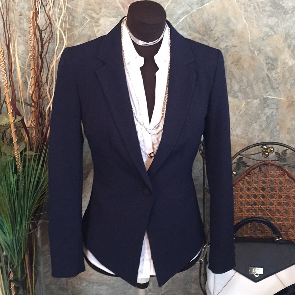 H&M 🌹 stunning suit jacket coat blazer.
